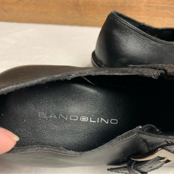 Bandolino black slip on shoes size 7.5. Slight one inch heel.  Stretchy - Picture 2 of 9